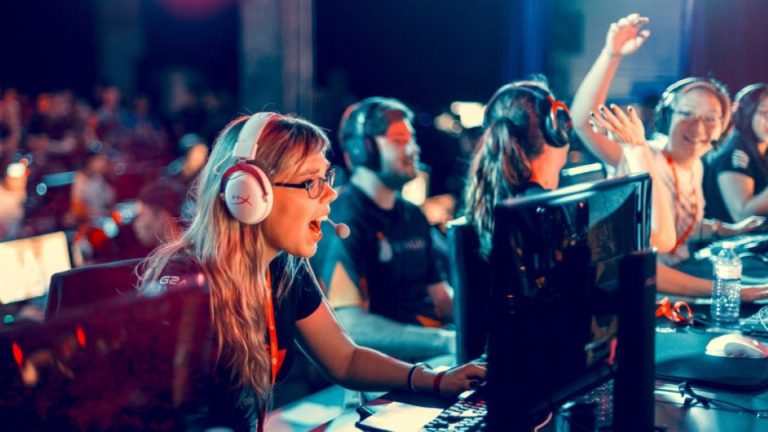 Seiring dengan pesatnya perkembangan industri Taruhan Esports, permainan MOBA menjadi salah satu genre yang paling diminati